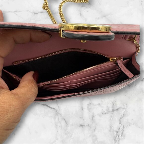 Gucci Sima GG Interlocking Wallet on a Chain - Pink - Picture 10 of 11